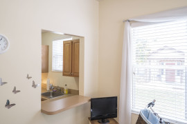 3_Living-Kitchen_Pass-through_6822-1